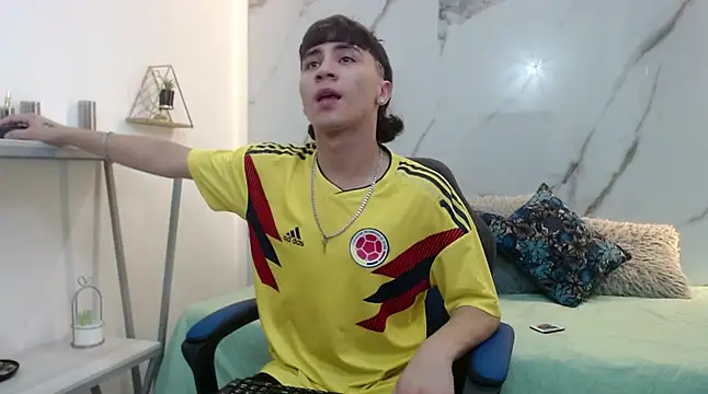 XanderGrey8 online show from 21, 4, 2026