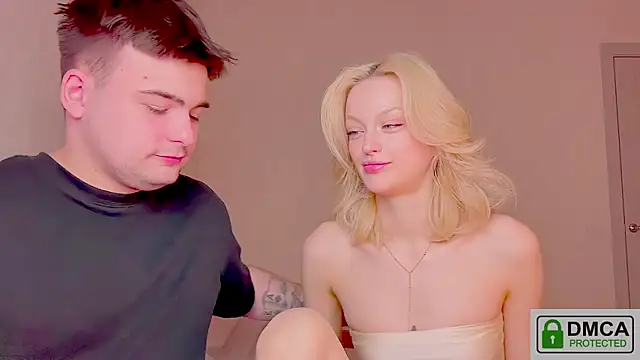 your molly mark  online show from 22, 4, 2026