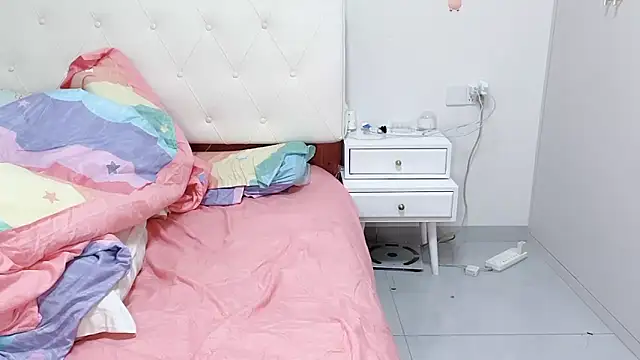 xixi 521 online show from 4, 4, 2026