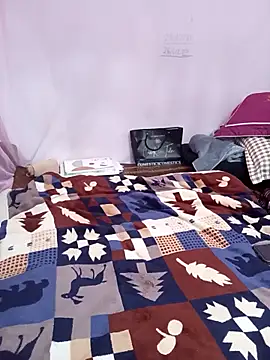 Phoebe-e online show from 24, 4, 2026