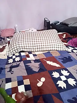 Phoebe-e online show from 26, 4, 2026