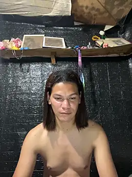 HugeAgatha online show from 13, 2, 2026