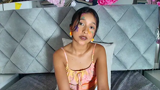 Snapshot of Real_virgin_Pussy chatting on 6, 5, 2026 Real virgin Pussy online show from 6, 5, 2026