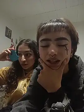 AlexxaAndRileyy online show from 21, 4, 2026