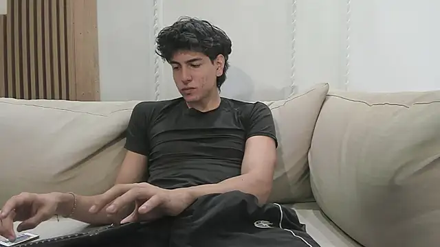 Snapshot of noahx_valko chatting on 18, 1, 2026 noahx valko online show from 18, 1, 2026