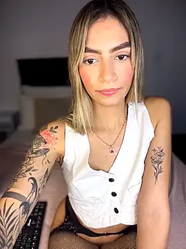 SweetTroubleXXX online show from 13, 3, 2026