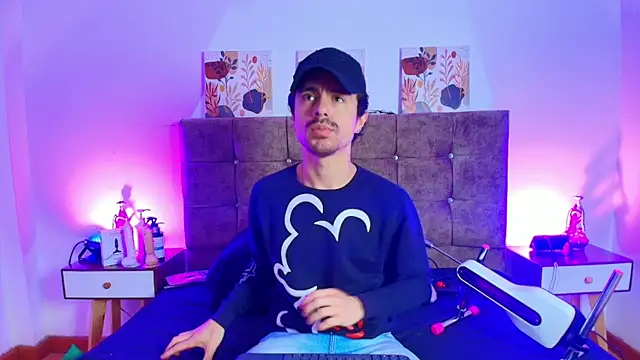 Ethan Briggs  online show from 16, 7, 2026