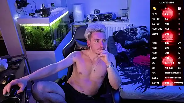 Rayzel White online show from 25, 2, 2026