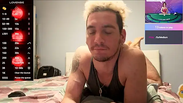 Snapshot of Rayzel_White chatting on 17, 7, 2026 Rayzel White online show from 17, 7, 2026