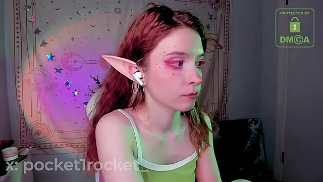 Snapshot of _PocketRocket_ chatting on 15, 10, 2025 PocketRocket online show from 15, 10, 2025