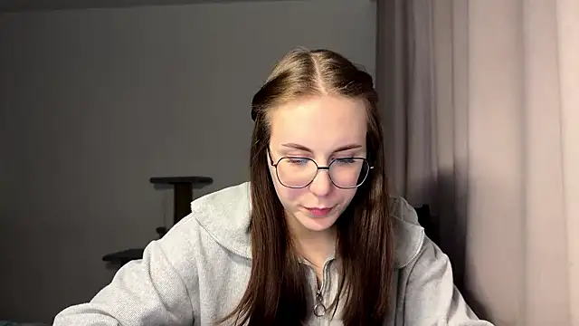 JanelleCourville online show from 7, 3, 2026