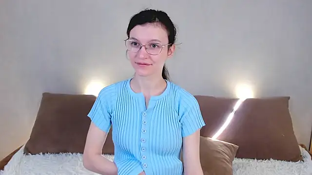 Snapshot of ThoraMarola chatting on 3, 5, 2026 ThoraMarola online show from 3, 5, 2026