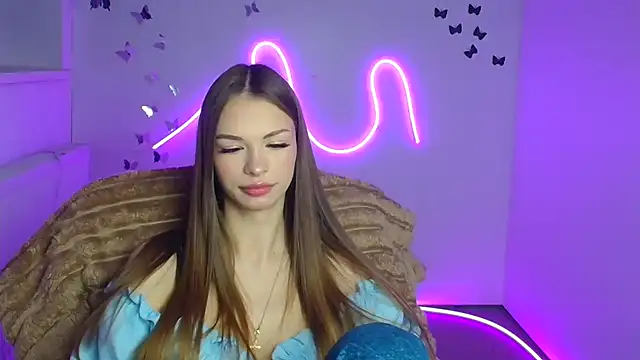 Lina Loveuu online show from 19, 4, 2026