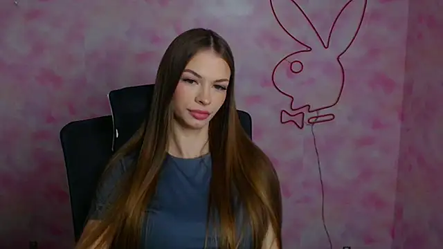 Lina Loveuu online show from 27, 4, 2026