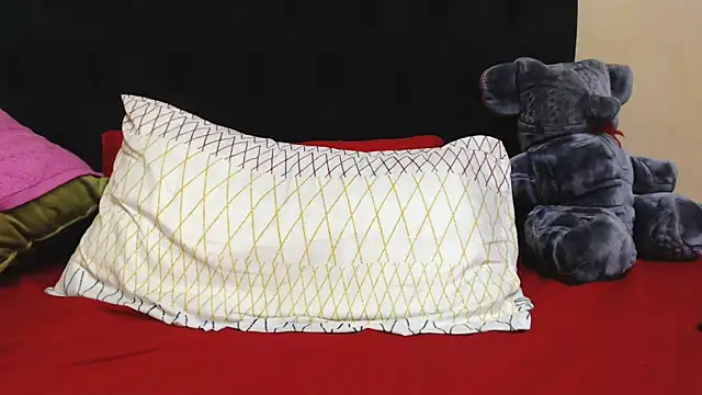 SexyPureFire001 online show from 28, 4, 2026