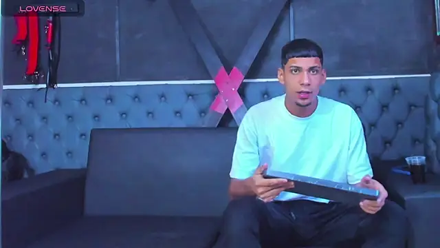 ALEX KEITH26 online show from 22, 4, 2026