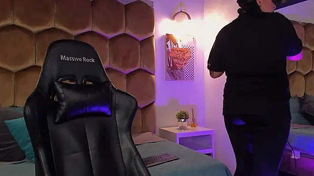 Mila laurent1 online show from 3, 2, 2026