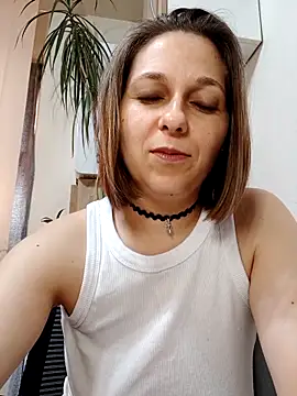 Snapshot of AdaJoy chatting on 8, 3, 2026 AdaJoy online show from 8, 3, 2026