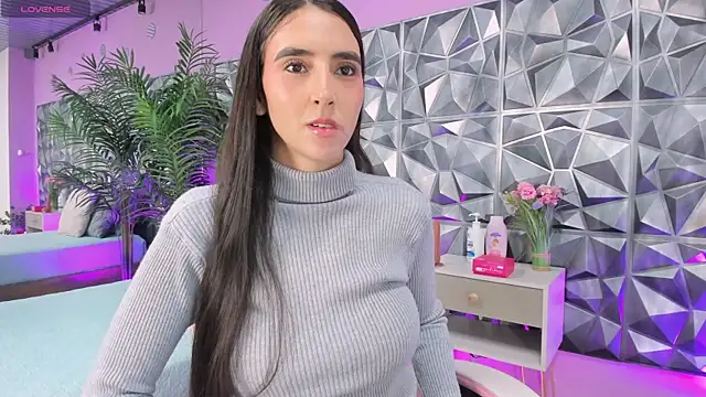 Snapshot of Itzel_Geneva chatting on 14, 5, 2026 Itzel Geneva online show from 14, 5, 2026