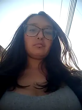 Karla-giraldo 1 online show from 4, 3, 2026