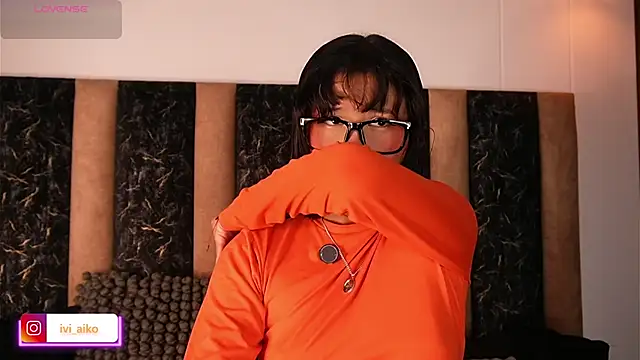 Ivi Aiko online show from 25, 4, 2026