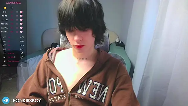 LeonBoykisser online show from 15, 3, 2026