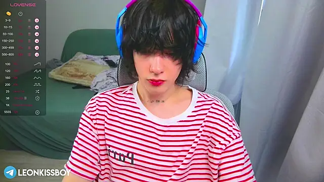 LeonBoykisser online show from 27, 3, 2026