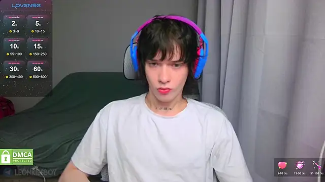 LeonBoykisser online show from 24, 4, 2026