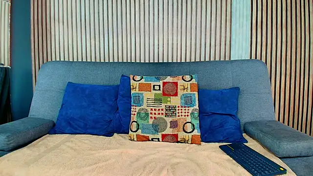 Vans Ross online show from 28, 2, 2026