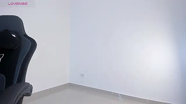 skinnyy  16 online show from 7, 3, 2026