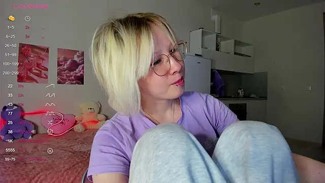 Allettaevee online show from 26, 4, 2026