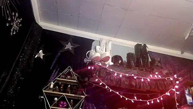 allymoon1369 online show from 2, 7, 2026
