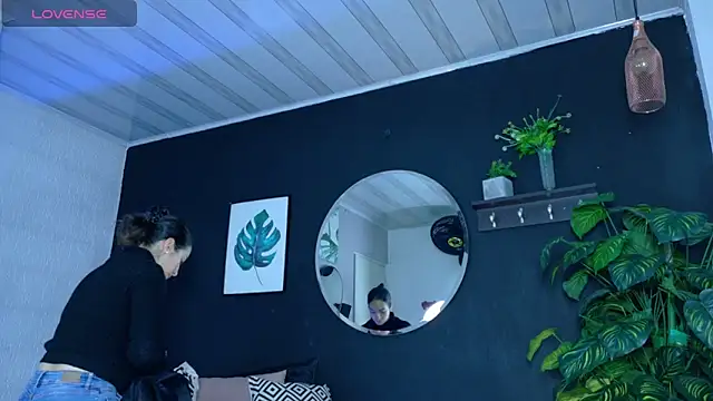 Noaah25  online show from 23, 4, 2026