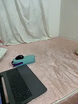 dolunay farah online show from 26, 4, 2026