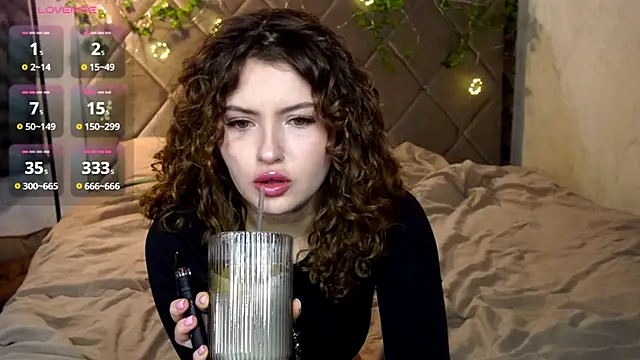 SueCurly online show from 17, 2, 2026