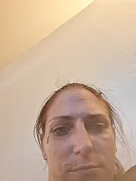 LadySn0w26 online show from 23, 4, 2026