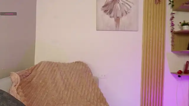 chloe peach  online show from 24, 4, 2026