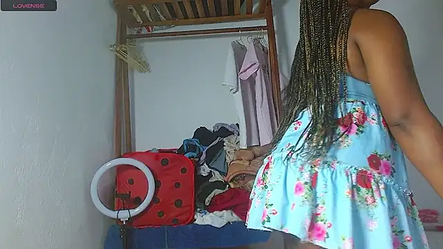 chanellmontes3 online show from 25, 4, 2026