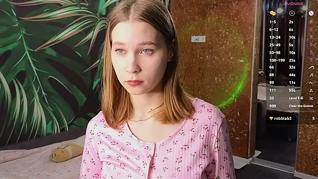 Snapshot of vickky_shy chatting on 27, 2, 2026 vickky shy online show from 27, 2, 2026