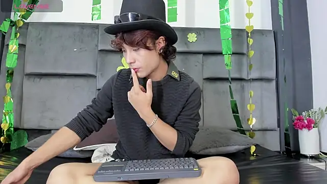 Liam Grant online show from 6, 3, 2026