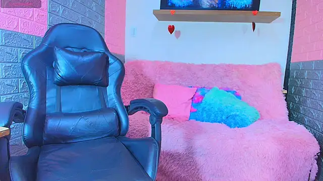 hotcakes uwu online show from 26, 4, 2026