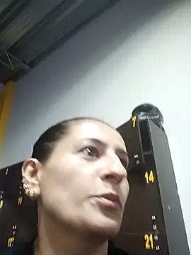 Snapshot of Luna_seductora12 chatting on 6, 3, 2026 Luna seductora12 online show from 6, 3, 2026