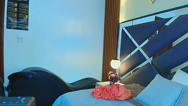 Ambarross  online show from 24, 4, 2026