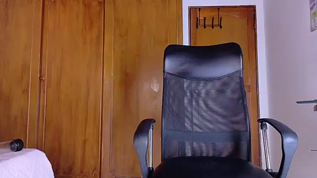 samirths boy  online show from 11, 6, 2026