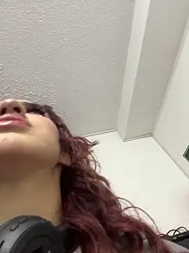 elodie rouge online show from 14, 2, 2026