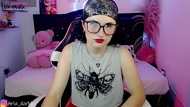 AriaDark online show from 3, 2, 2026