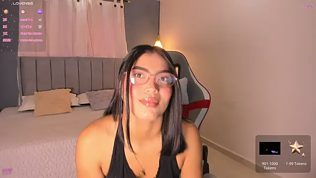 valentina Noa online show from 7, 6, 2026