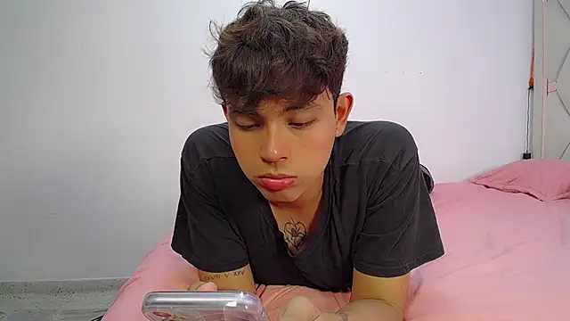 Maxwell boys online show from 12, 3, 2026