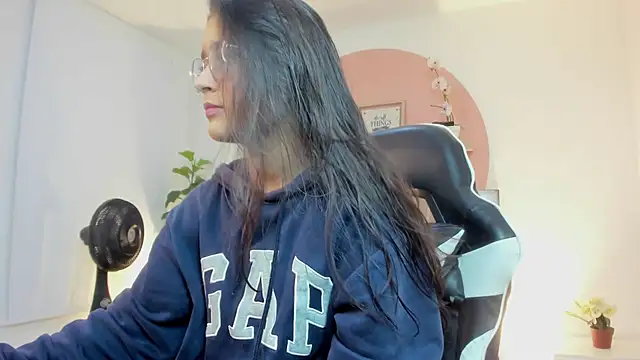 ivette swan online show from 29, 4, 2026