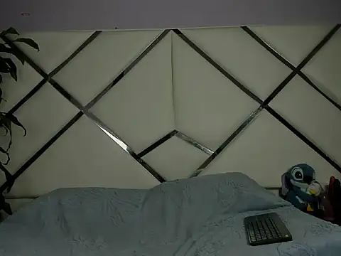 RossyAlvarez online show from 23, 4, 2026